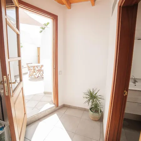 Casa Del Mercado * Haría